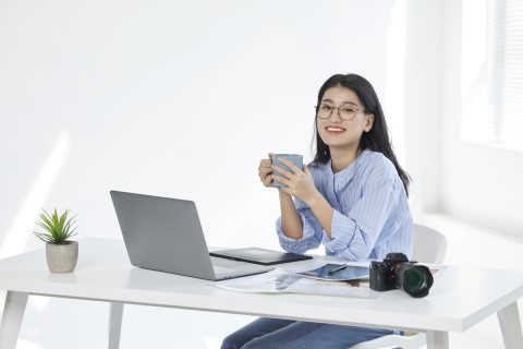 J9�����μ���(����)�ٷ���վ-������Ϸ��һƷ��